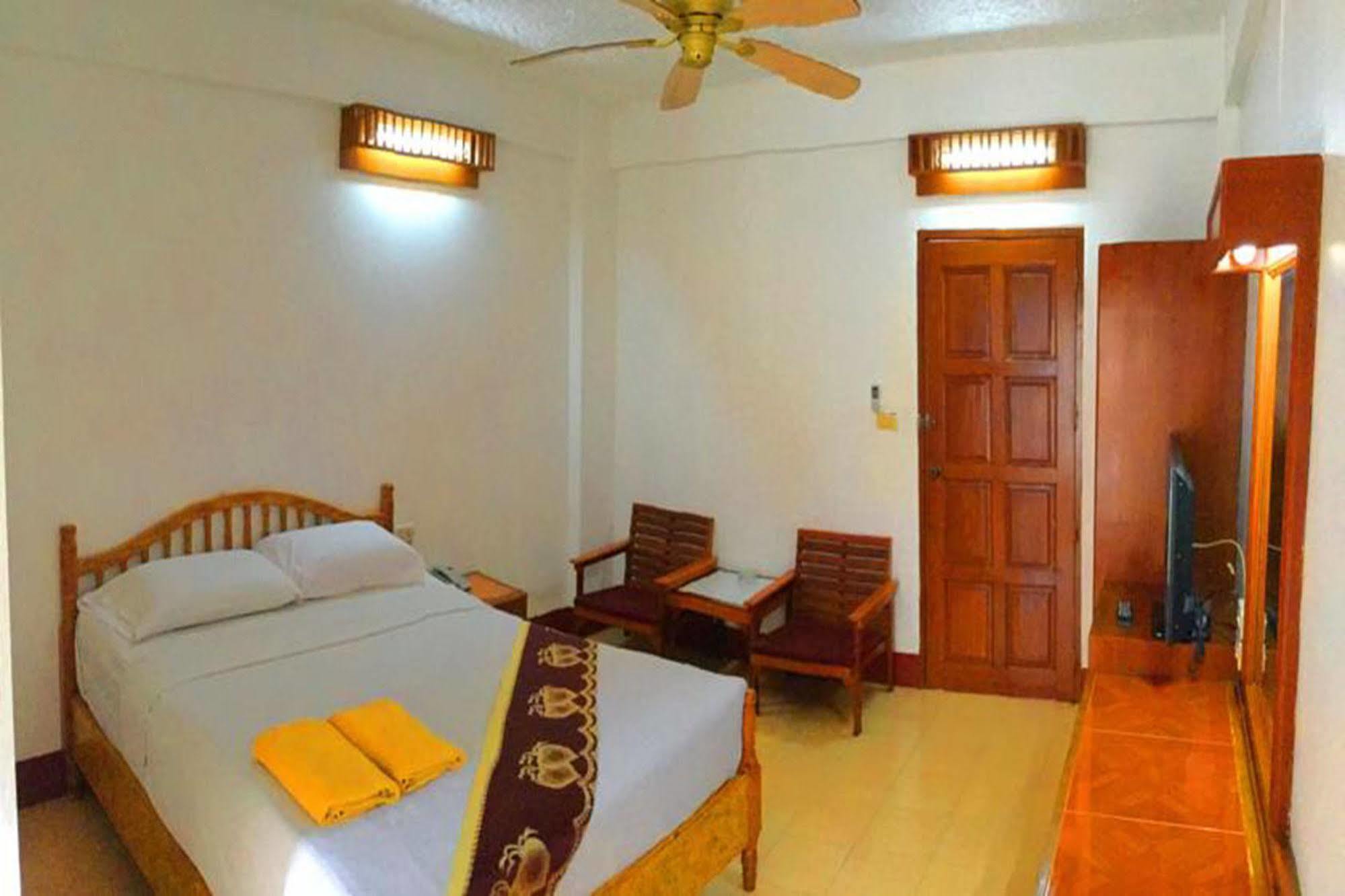 Bliss Mansion Hotel Патая Екстериор снимка